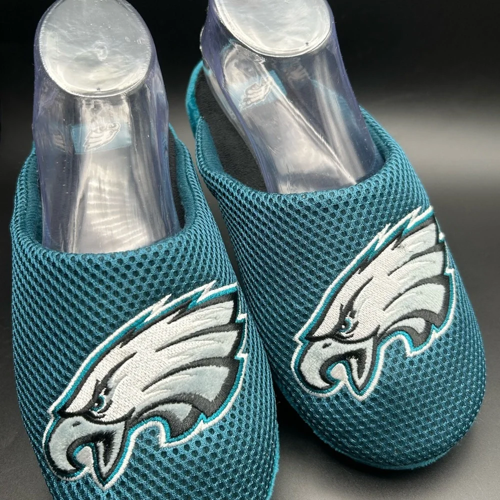 Philadelphia Eagles Slippers NWOT - Picture 6 of 7